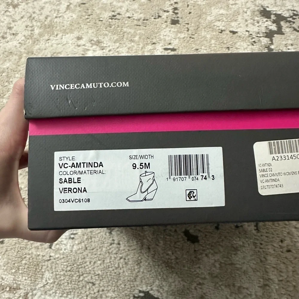 Vince Camuto vince camuto